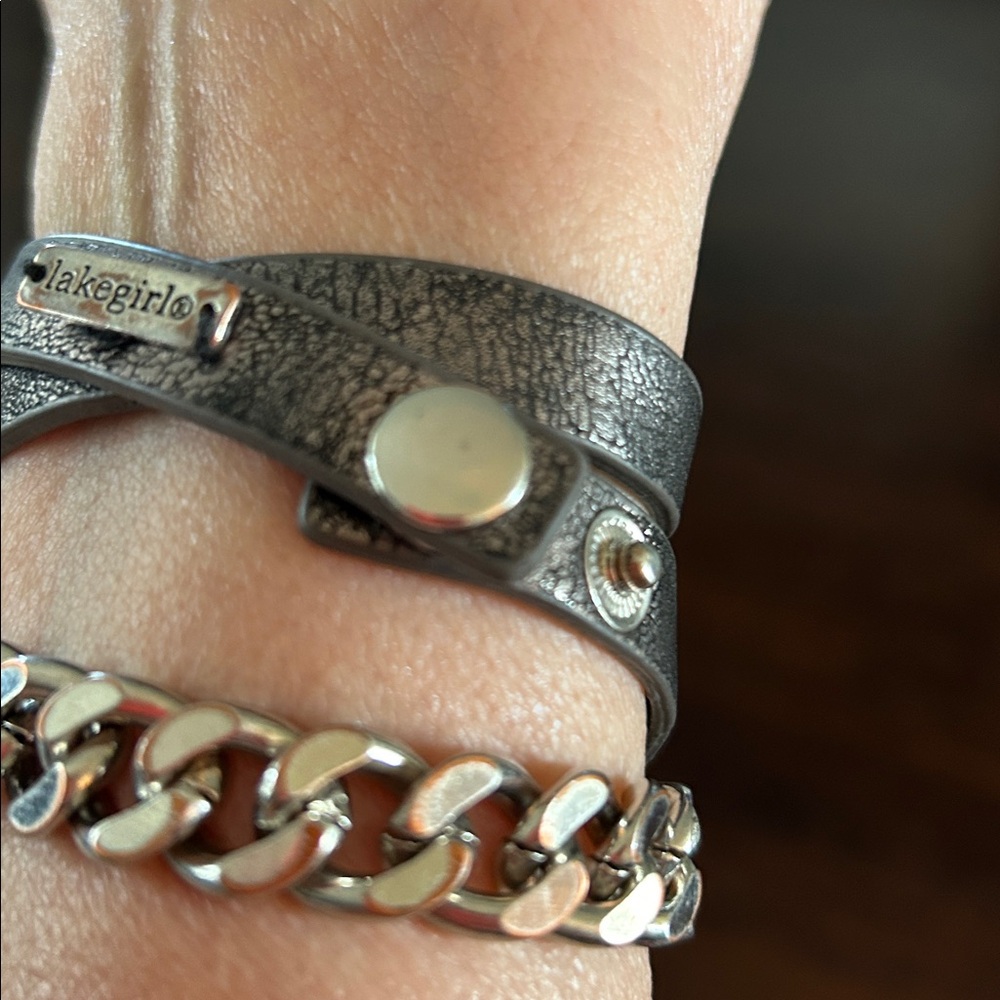 Silver and Black Lakegirl Bracelet wraps three times - Picture 6 of 14